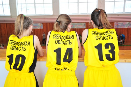 Игры IX Чемпионата школьной баскетбольной лиги "КЭС-БАСКЕТ" открылись в Краснотурьинске